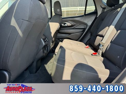 Used 2023 GMC Terrain SLE w/ Driver Convenience Package image 34