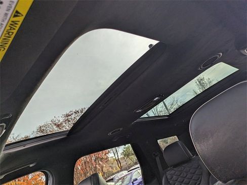 Used 2022 Hyundai Palisade Calligraphy w/ Winter Package image 20