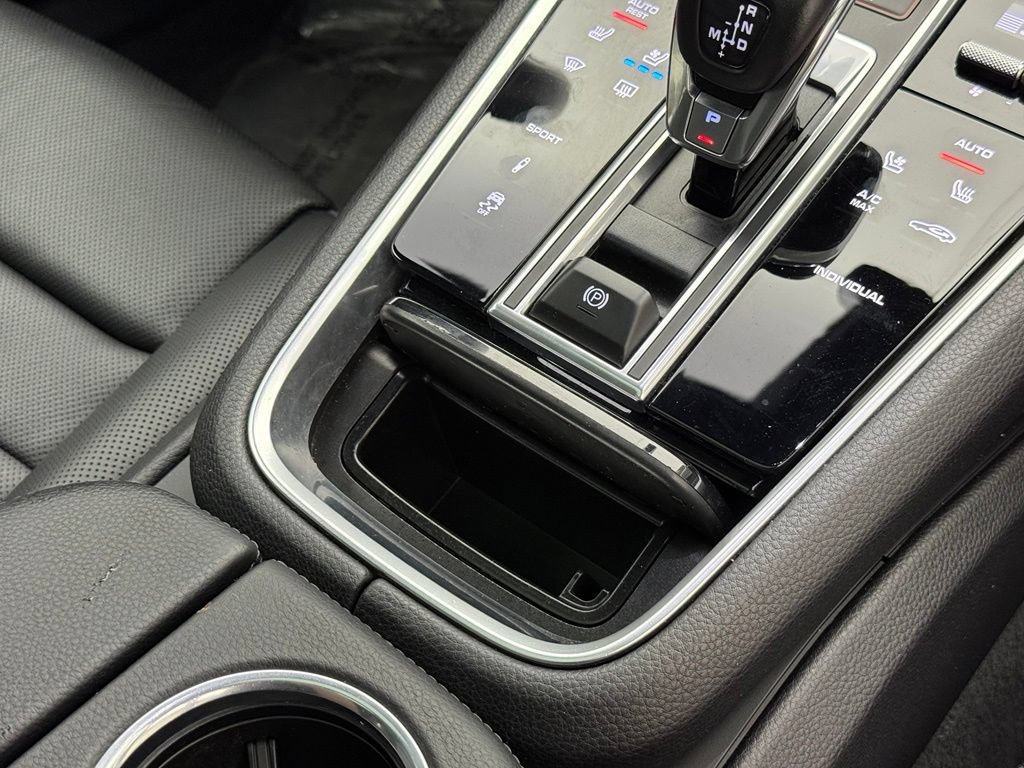 Used 2023 Porsche Panamera 4 Platinum Edition AWD/4WD image 51
