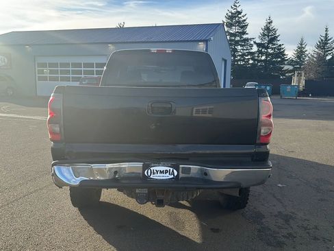 Used 2004 Chevrolet Silverado 2500 LT w/ Skid Plate Package image 4
