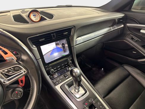 Used 2017 Porsche 911 Carrera S RWD image 33