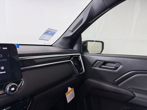 New 2025 GMC Canyon Elevation w/ Convenience Package image 23