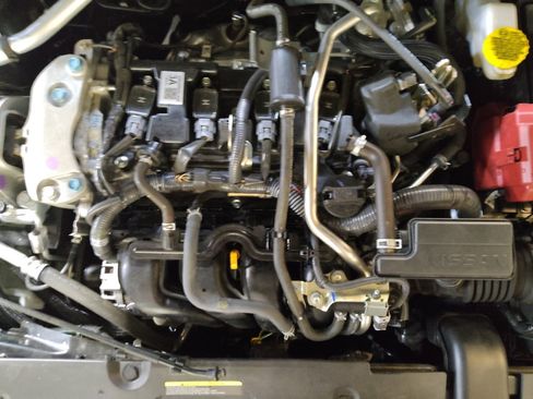 Used 2025 Nissan Sentra SV FWD image 30