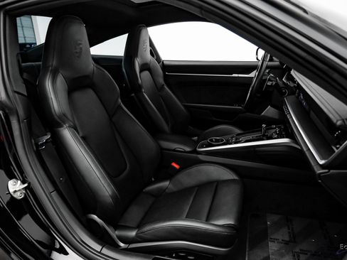 Used 2020 Porsche 911 Carrera 4S image 44