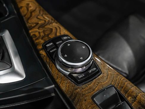 Used 2016 BMW 428i Convertible image 17