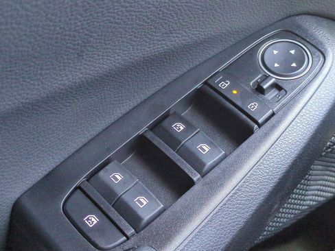 New 2026 Kia Seltos S image 23