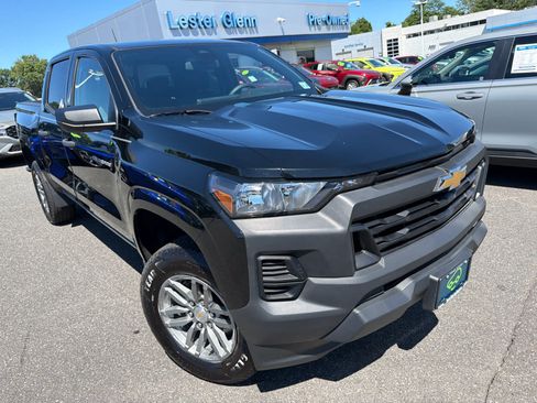 Used 2023 Chevrolet Colorado W/T w/ WT Convenience Package II AWD/4WD image 25