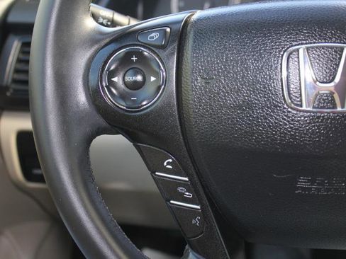 Used 2015 Honda Accord EX-L image 23
