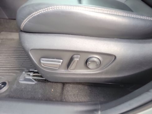 Used 2021 Toyota RAV4 XLE Premium FWD image 23