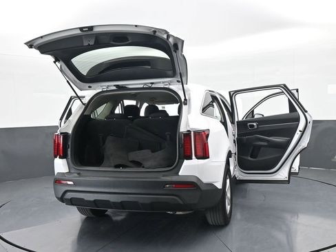 Used 2021 Kia Sorento LX image 63