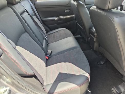 Used 2025 Mitsubishi Outlander Sport SE AWD/4WD image 29