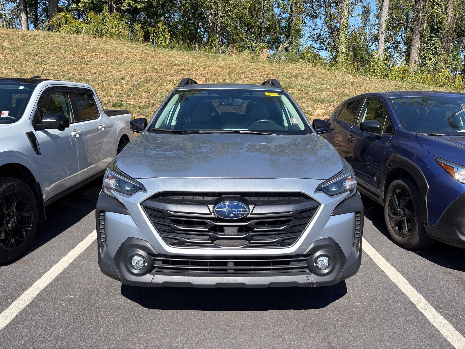 Certified 2025 Subaru Outback Premium w/ Popular Package #1 AWD/4WD image 2