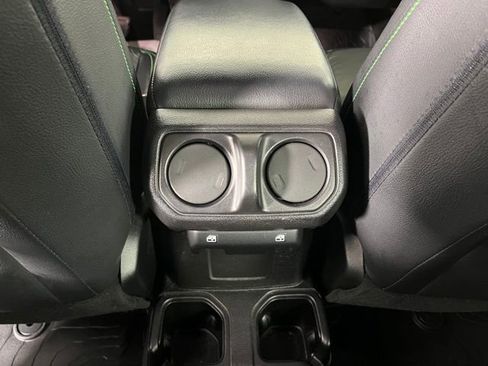 Used 2018 Jeep Wrangler Unlimited Sport S image 38