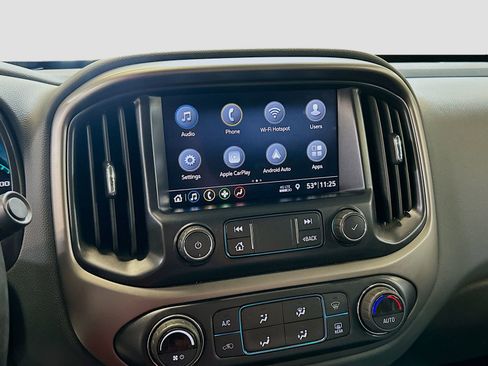 Used 2021 Chevrolet Colorado Z71 image 14