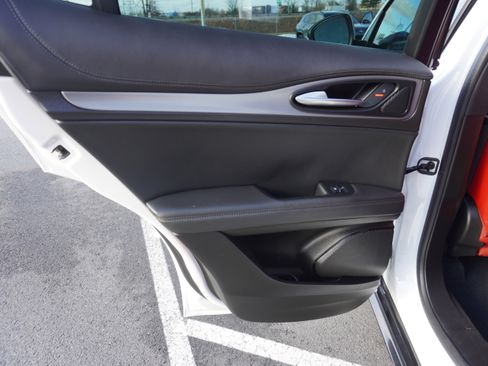 Used 2024 Alfa Romeo Stelvio Veloce image 27