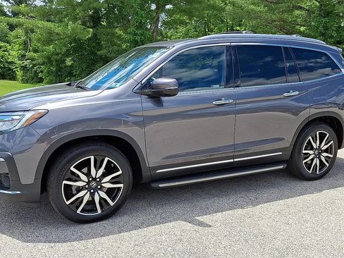 Used 2020 Honda Pilot Touring image 5
