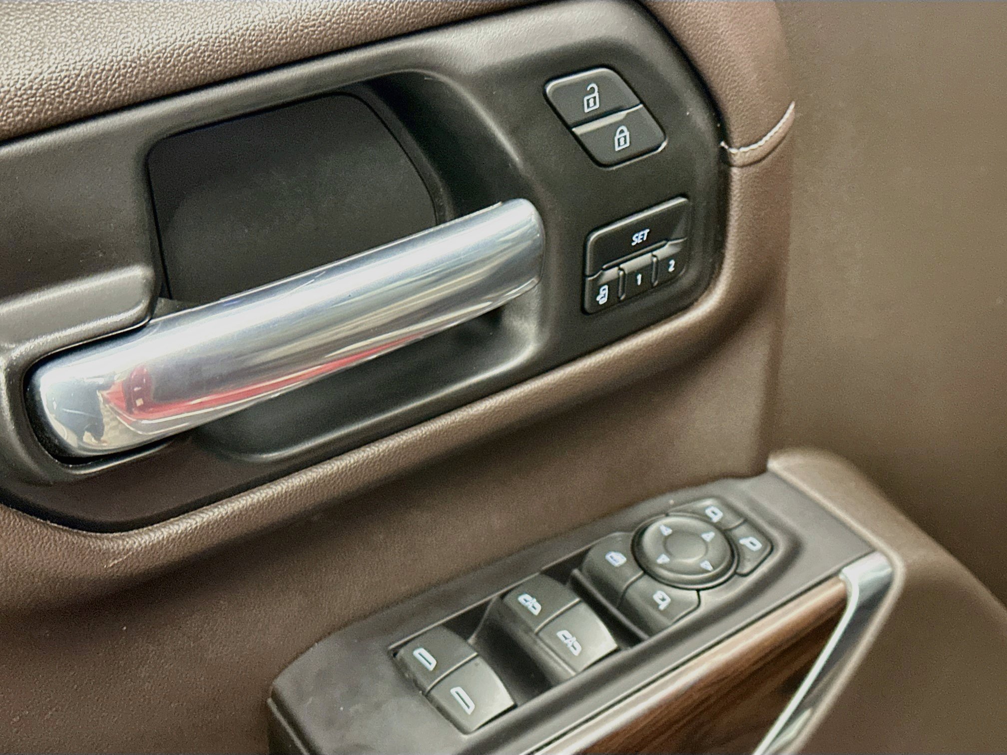 Used 2021 GMC Sierra 1500 SLT AWD/4WD image 15