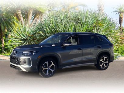 New 2026 Volkswagen Tiguan SE