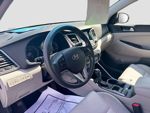 Used 2018 Hyundai Tucson Value w/ Cargo Package image 11