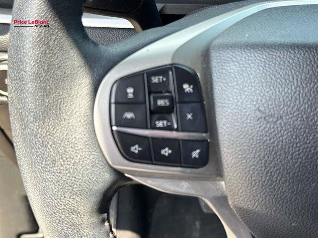 Used 2024 Ford Explorer XLT w/ Equipment Group 202A RWD image 21