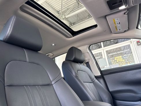 Used 2026 Honda HR-V EX-L image 21