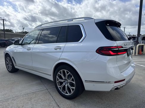Used 2023 BMW X7 xDrive40i w/ Premium Package AWD/4WD image 7