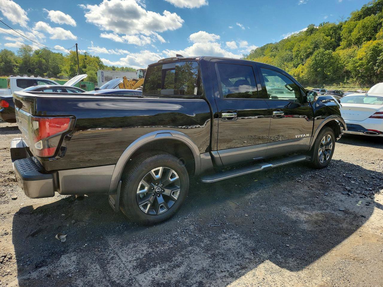 Used 2024 Nissan Titan Platinum Reserve w/ Moonroof Package AWD/4WD image 5