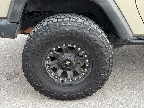 Used 2017 Jeep Wrangler Rubicon image 42