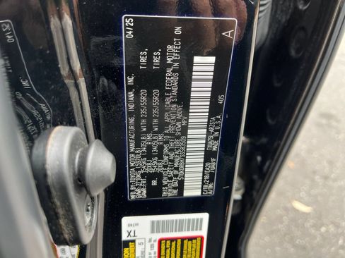 Used 2025 Toyota Highlander XSE AWD/4WD image 27