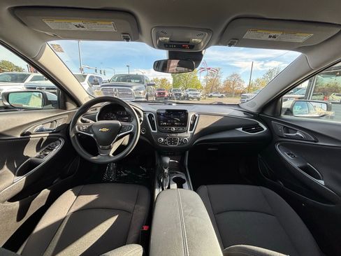 Used 2024 Chevrolet Malibu LT FWD image 20