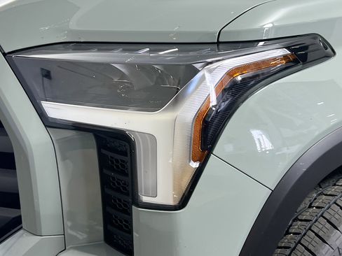New 2026 Toyota Tundra SR5 AWD/4WD image 10