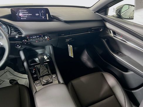 New 2026 MAZDA MAZDA3 Hatchback w/Premium Plus Pkg image 18