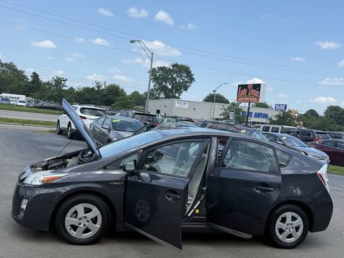 Used 2011 Toyota Prius Two FWD image 19