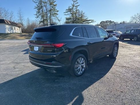 Certified 2025 Buick Enclave Preferred image 5