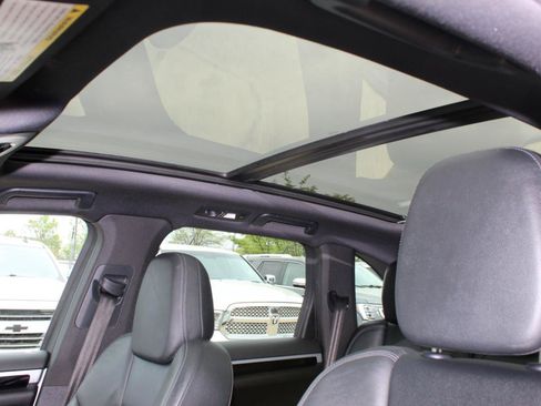Used 2016 Porsche Cayenne AWD/4WD image 13