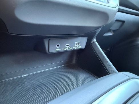 Used 2024 Subaru Crosstrek 2.0i Premium AWD/4WD image 40