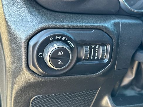 Used 2022 Jeep Gladiator Sport image 27