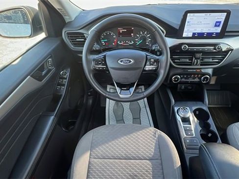 Certified 2022 Ford Escape SE w/ Cold Weather Package image 13