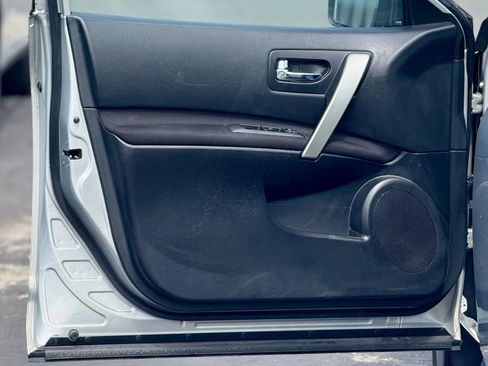 Used 2012 Nissan Rogue S image 10