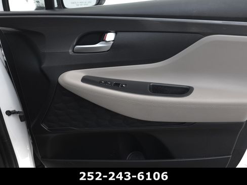 Used 2023 Hyundai Santa Fe SE image 40