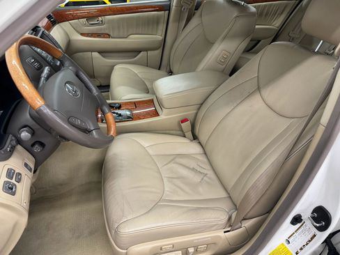 Used 2006 Lexus LS 430 RWD image 18