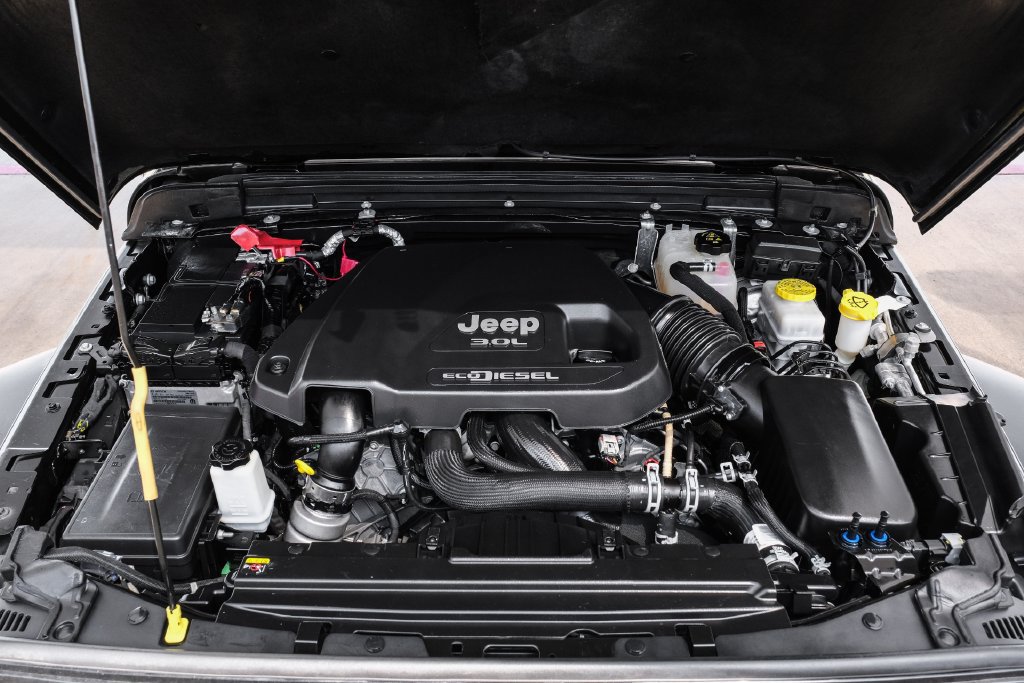 Used 2020 Jeep Wrangler Unlimited Sport AWD/4WD image 49