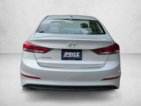 Used 2018 Hyundai Elantra SEL FWD image 5