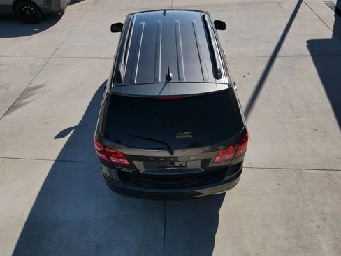 Used 2017 Dodge Journey SE w/ Flexible Seating Group image 56