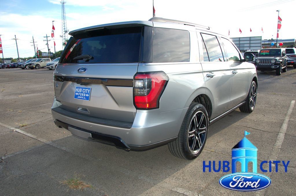 Used 2021 Ford Expedition Limited RWD image 5