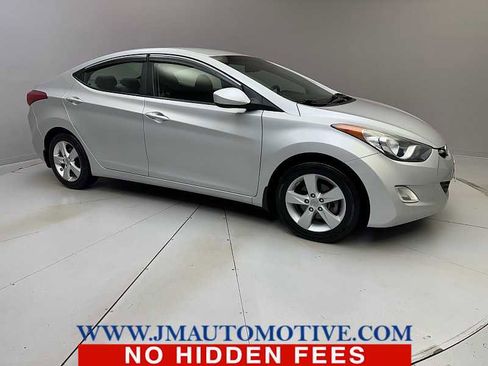 Used 2013 Hyundai Elantra GLS w/ Preferred Pkg image 7