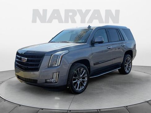 Used 2020 Cadillac Escalade Luxury w/ Escalade Sport Edition image 4