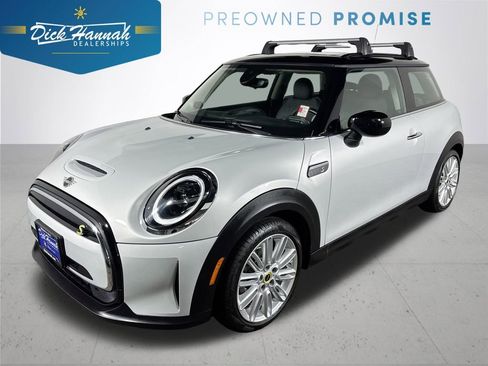 Used 2023 MINI Cooper SE image 1