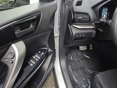 Used 2024 Mitsubishi Eclipse Cross LE image 27