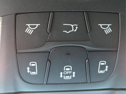 Used 2022 Chrysler Pacifica Touring image 20